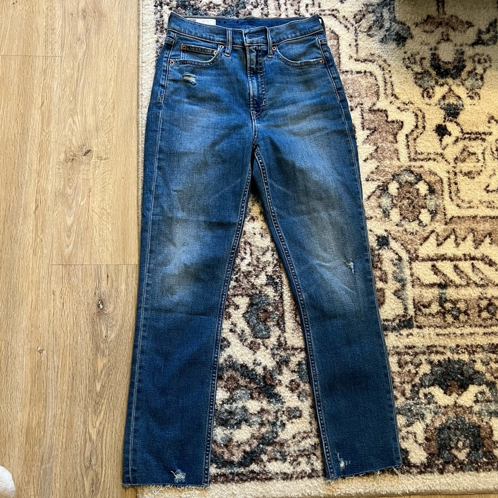 GAP women’s denim cigarette high rise size 26/2